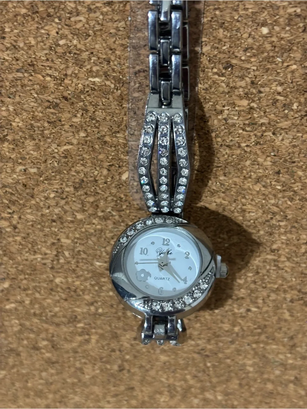 Silver Rhinestone Floral Quartz Bracelet Watch Women’s -Unbranded